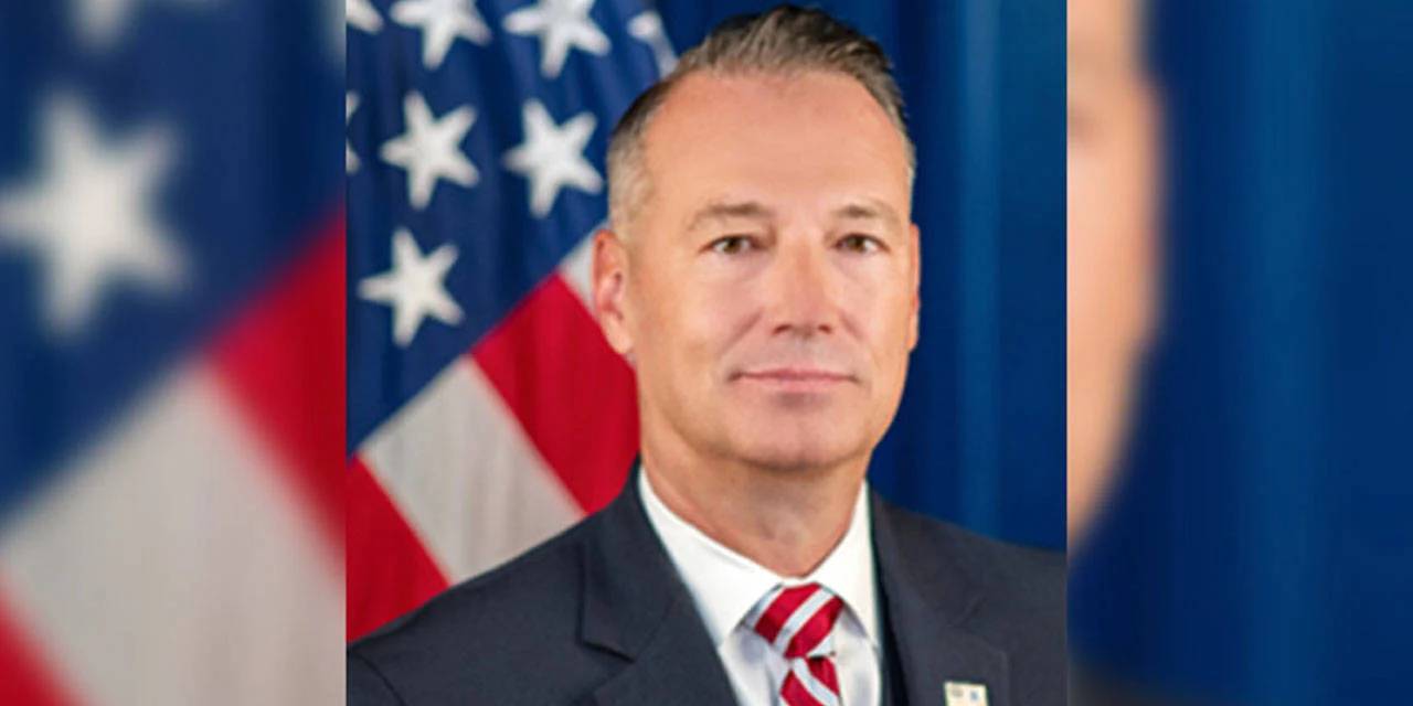 Trump döneminin tartışmalı direktörü istifa etti! ICE'ın kilit ismi görevden ayrılıyor