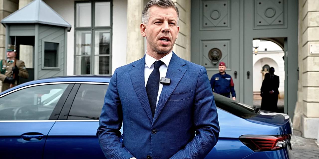 Magyar’dan Orban dönemine bir suçlama daha! "Belgeler yakılıyor"