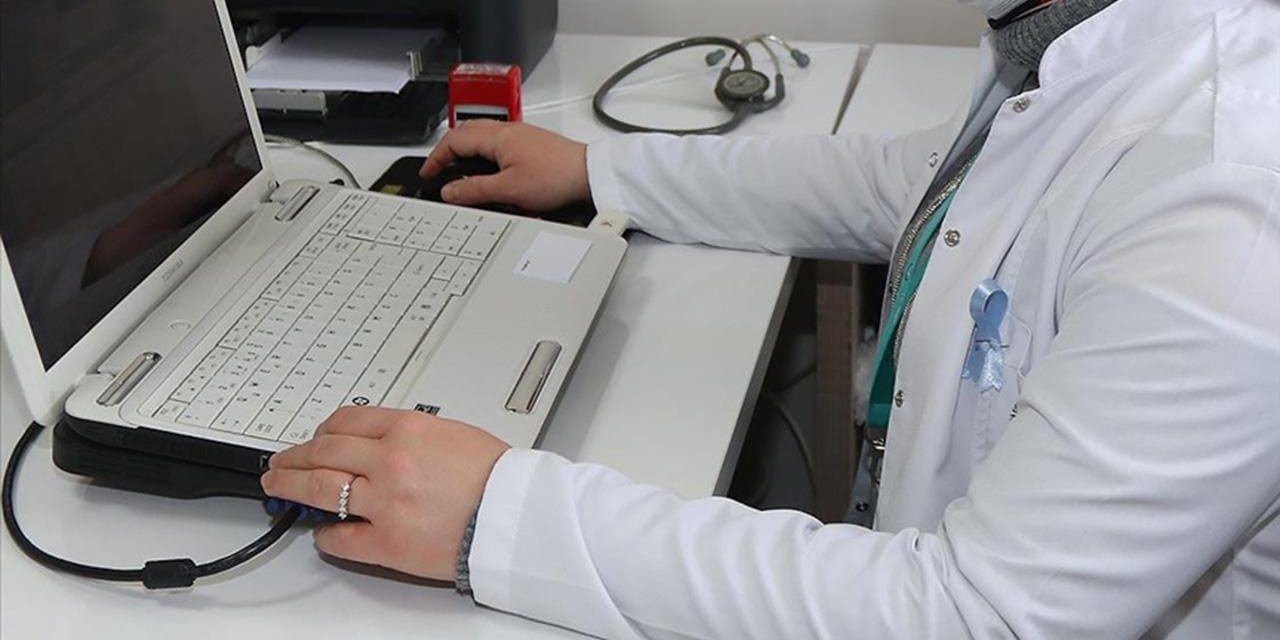 Aile hekimliğinde dijital devrim: "Tek tık" dönemi resmen başladı!