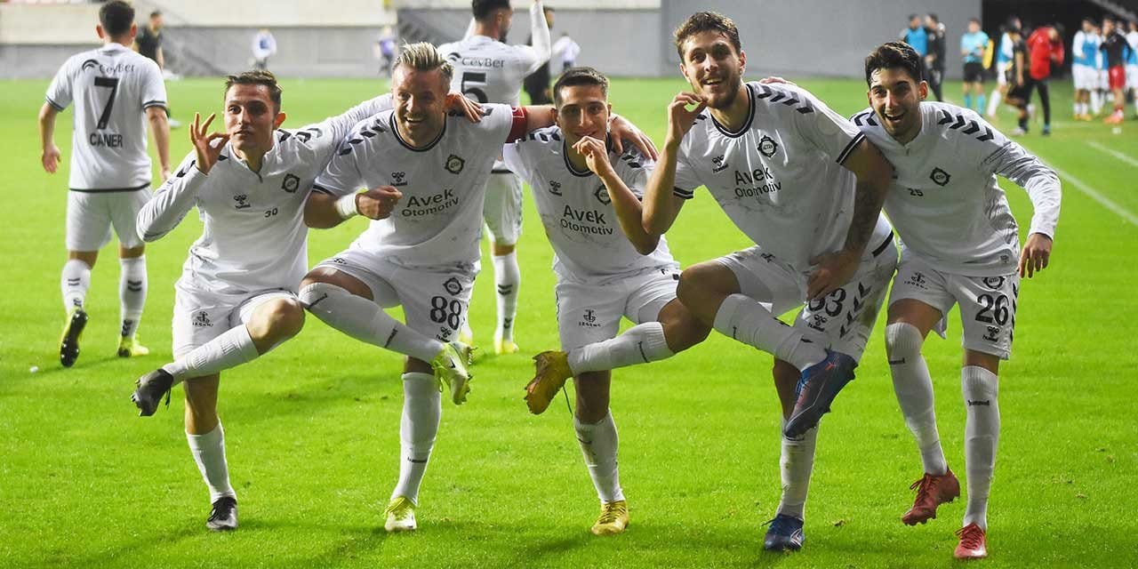 Altay 112 yıllık tarihinin en önemli maçında: Olmak ya da olmamak