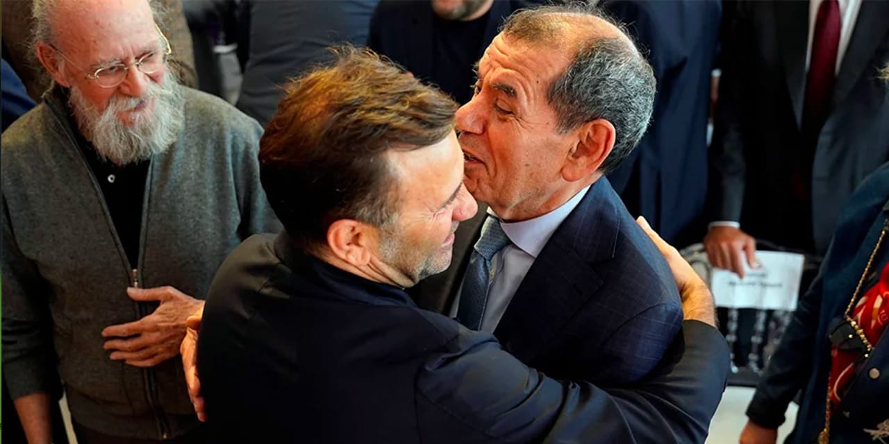 Galatasaray'da Dursun Özbek'in Okan Buruk kararını duyurdu