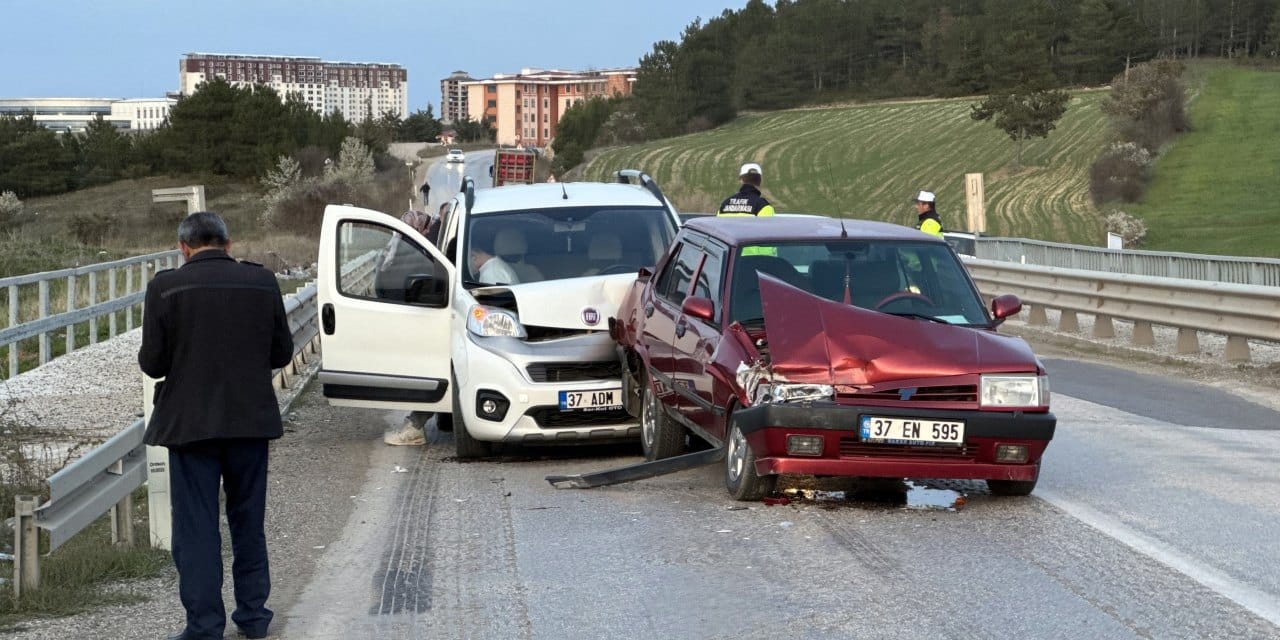 Kastamonu'da zincirleme kaza: 4 kişi yaralandı