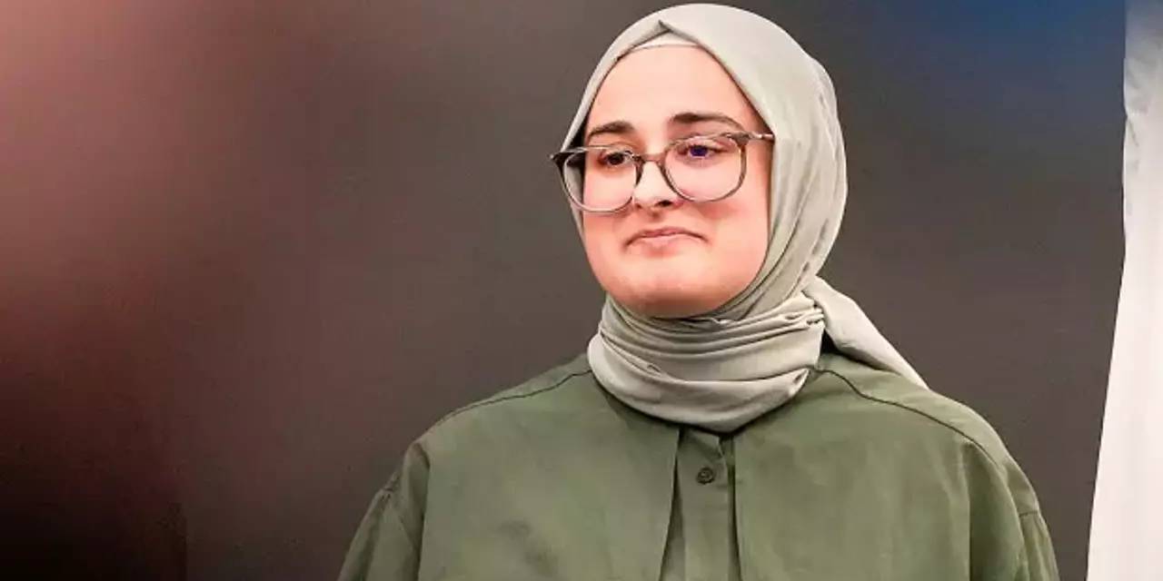 Göçmen polisi tarafından gözaltına alınmıştı: Rümeysa Öztürk ABD'de doktorasını tamamlayarak Türkiye'ye döndü