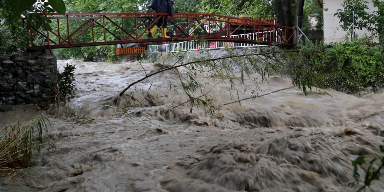 Son Dakika | İçişleri Bakanlığı 20 şehri "Tedbir alın" diyerek uyardı! Su baskını yaşanacak çamur yağacak