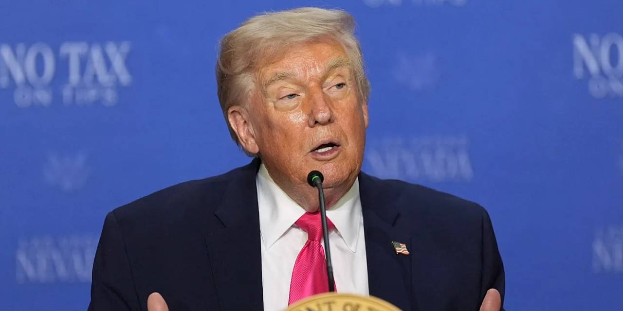 Trump'tan Küba mesajı: 70 yıldır beklenen gün gelecek
