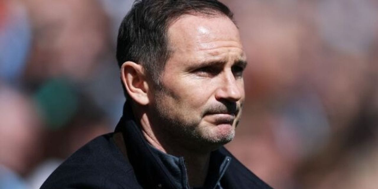 143 yıllık kulübü 25 yıl sonra şampiyon yaptı gözyaşlarını tutamadı