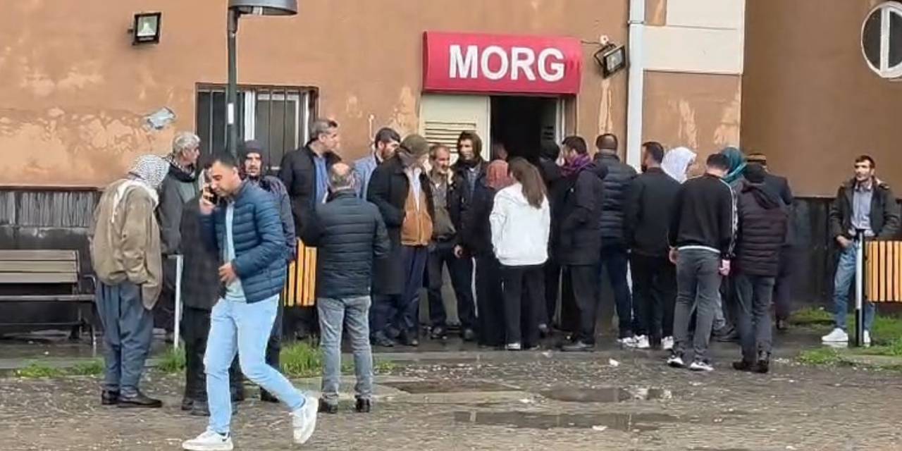 Okul bahçesinde üç çocuğa yıldırım düştü! İkisi öldü biri ağır yaralandı