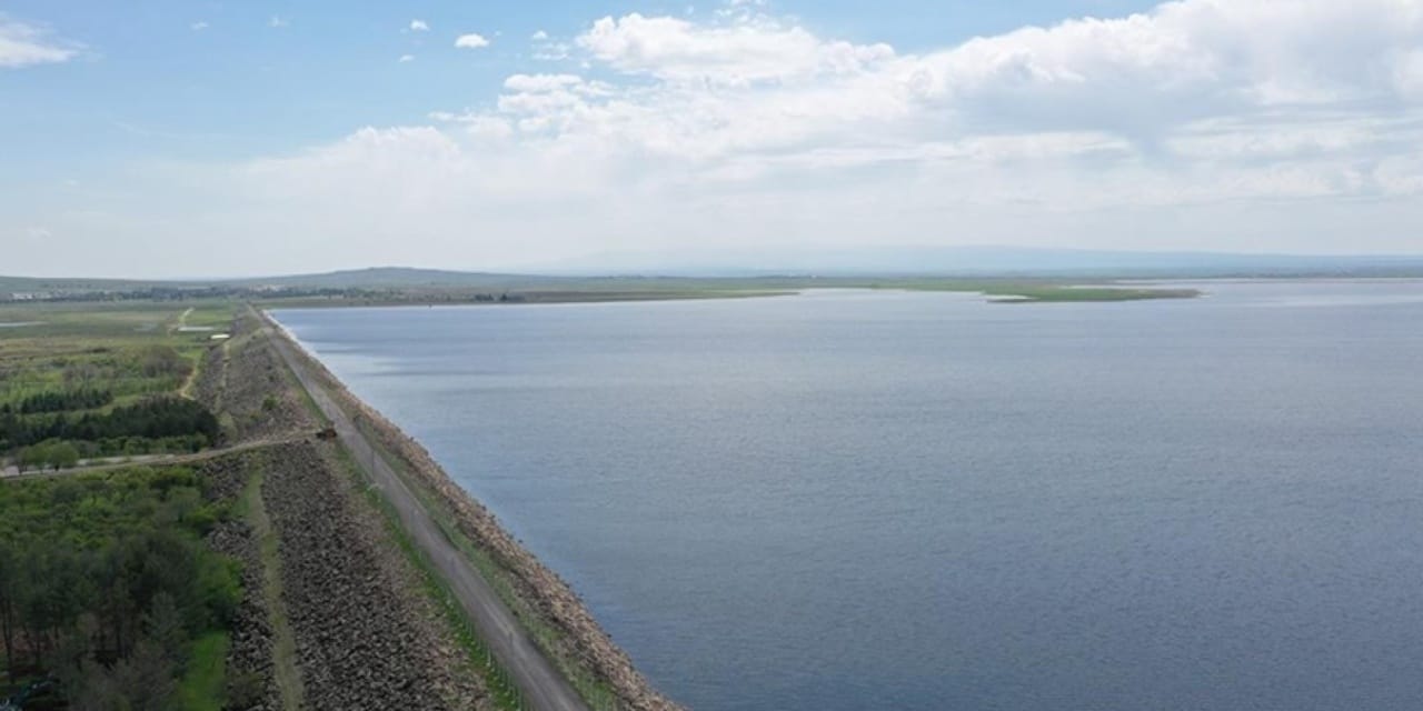 Yağışlar barajları doldu taşırdı: Tam 6 noktada kapaklar açıldı!