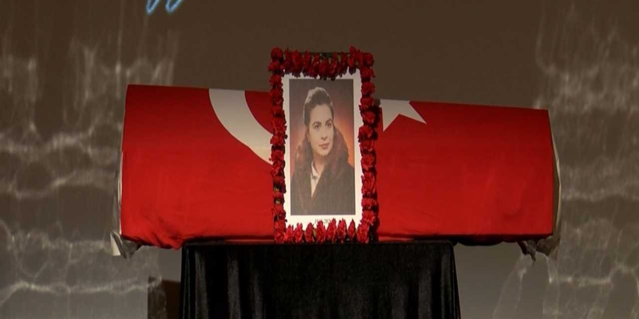 Türk tiyatrosunun usta ismine veda! O koltuk hep boş kalacak