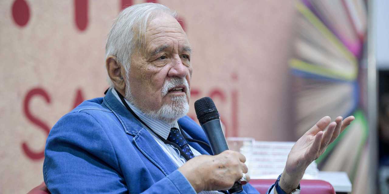 İlber Ortaylı İzmir’de anıldı: Kızı ve kardeşi anlattı