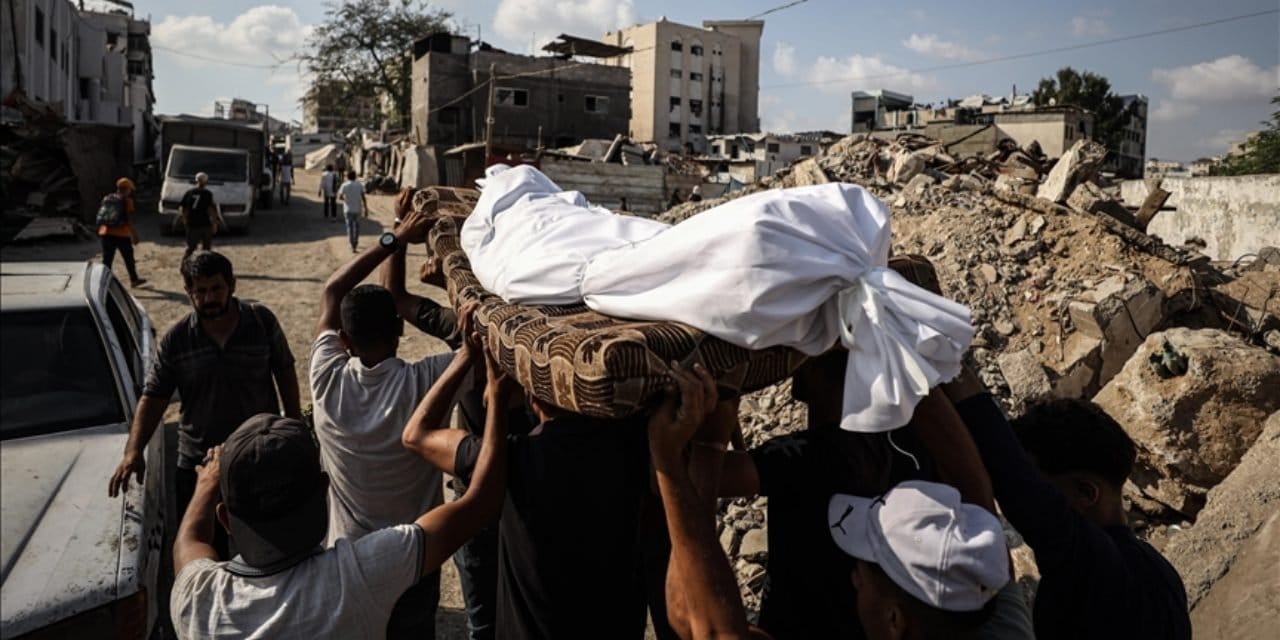 Ateşkesin adı var kendi yok: Gazze'de can kaybı 72 bini aştı