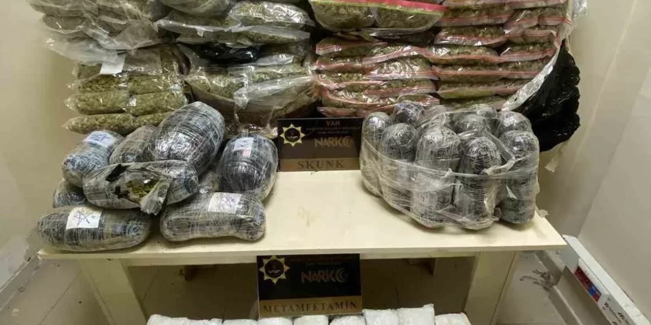 Van’da zehir tacirlerine operasyon: Kilolarca uyuşturucu ele geçirildi!