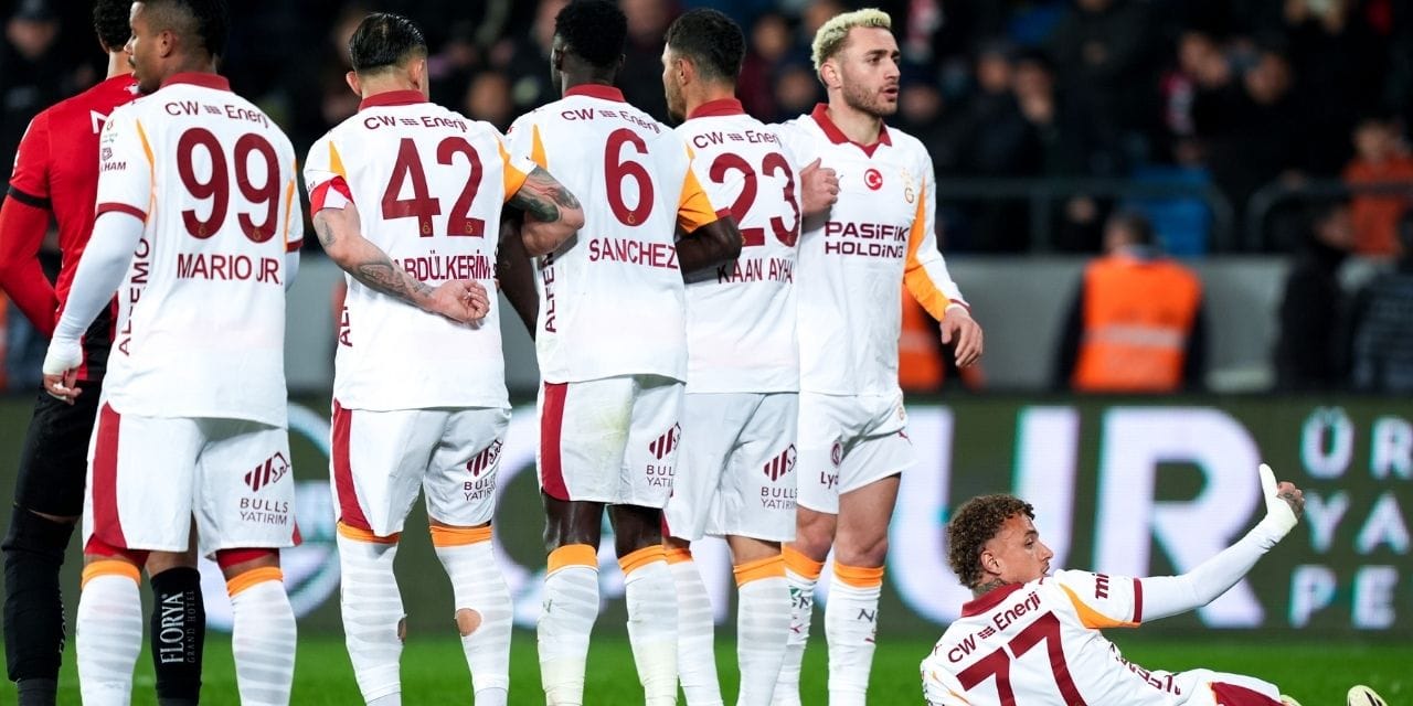 Flaş iddia: Galatasaray'ın şansı yüzde 10!