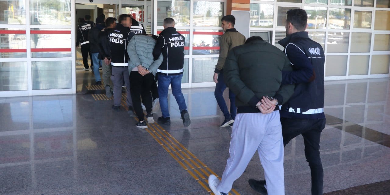 Çankırı'da 16 adrese uyuşturucu operasyonu: 9 tutuklama