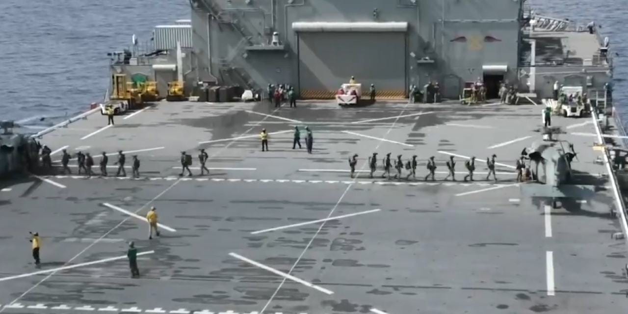 ABD güçlerinden Hint Okyanusu'nda operasyon: İran tankerine helikopterlerle indiler