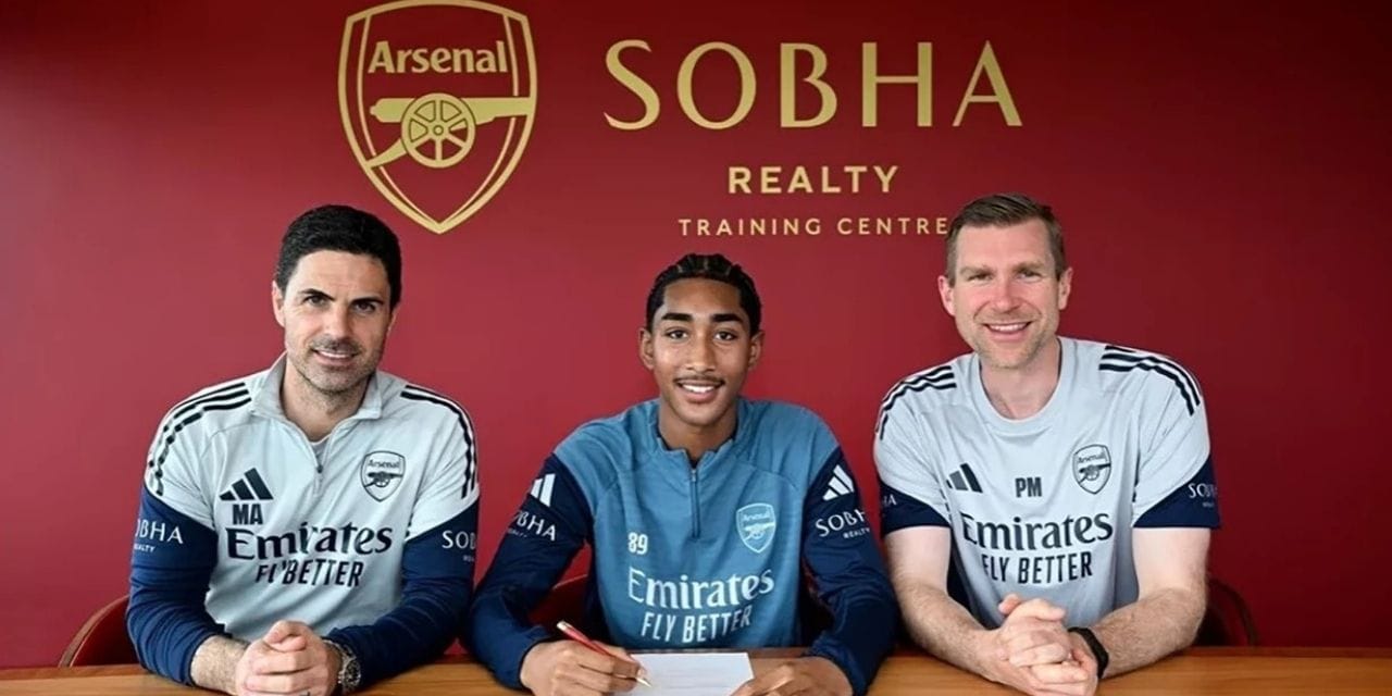 16 yaşında Arsenal'e imza attı