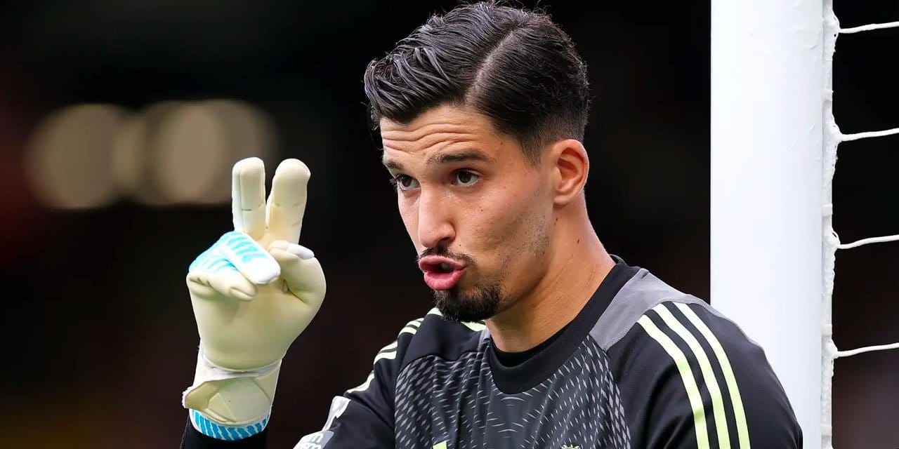 Ederson yerine Altay Bayındır