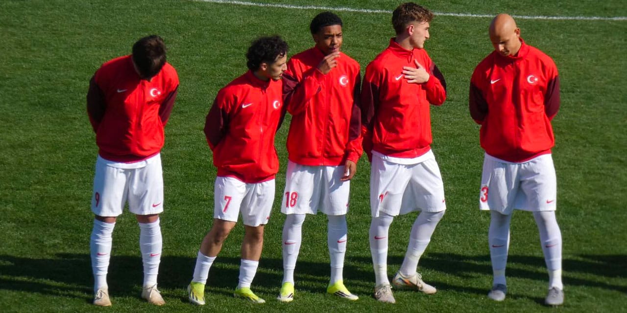 Milli maçta yıldızlaştı: Trabzonspor imzayı attırdı