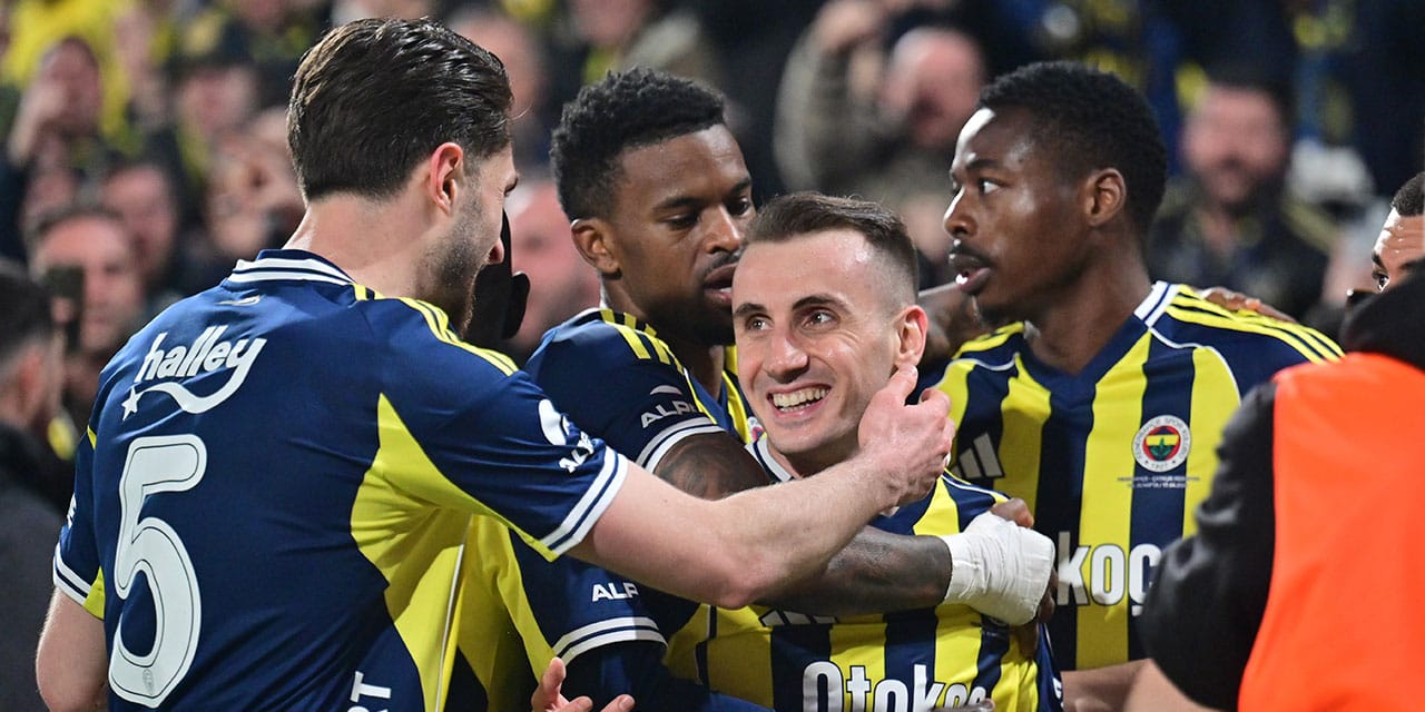 Fenerbahçe'nin ilk 11'i belli oldu: Tedesco'dan derbi öncesi herkesi şaşırtan karar