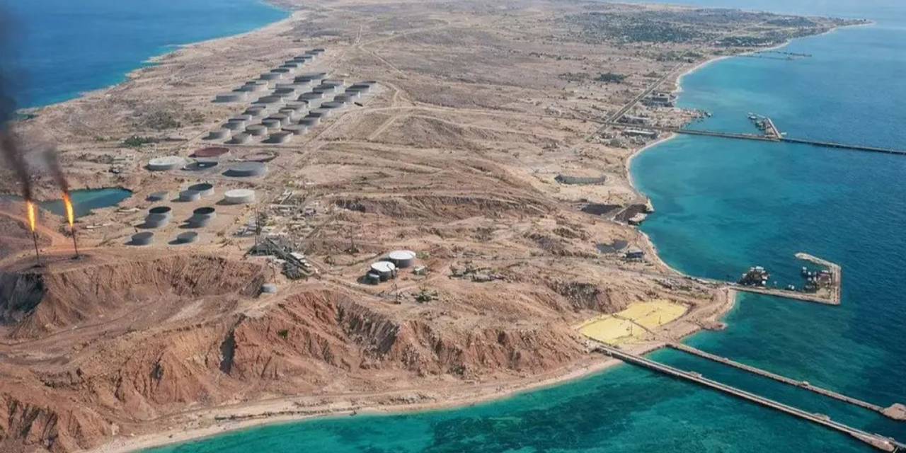 Hark Adası hedefte! ABD, İran petrolünü kilitlemeye hazırlanıyor