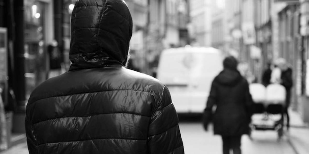 Yeni suçlu takip sistemi ilk kez Türkiye'de uygulanacak: 450 bin kişiye takılacak