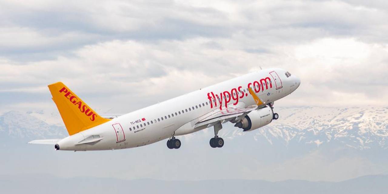 52 günlük bekleyiş sona erdi: İran'da mahsur kalan Türk yolcu uçağı yurda dönebildi