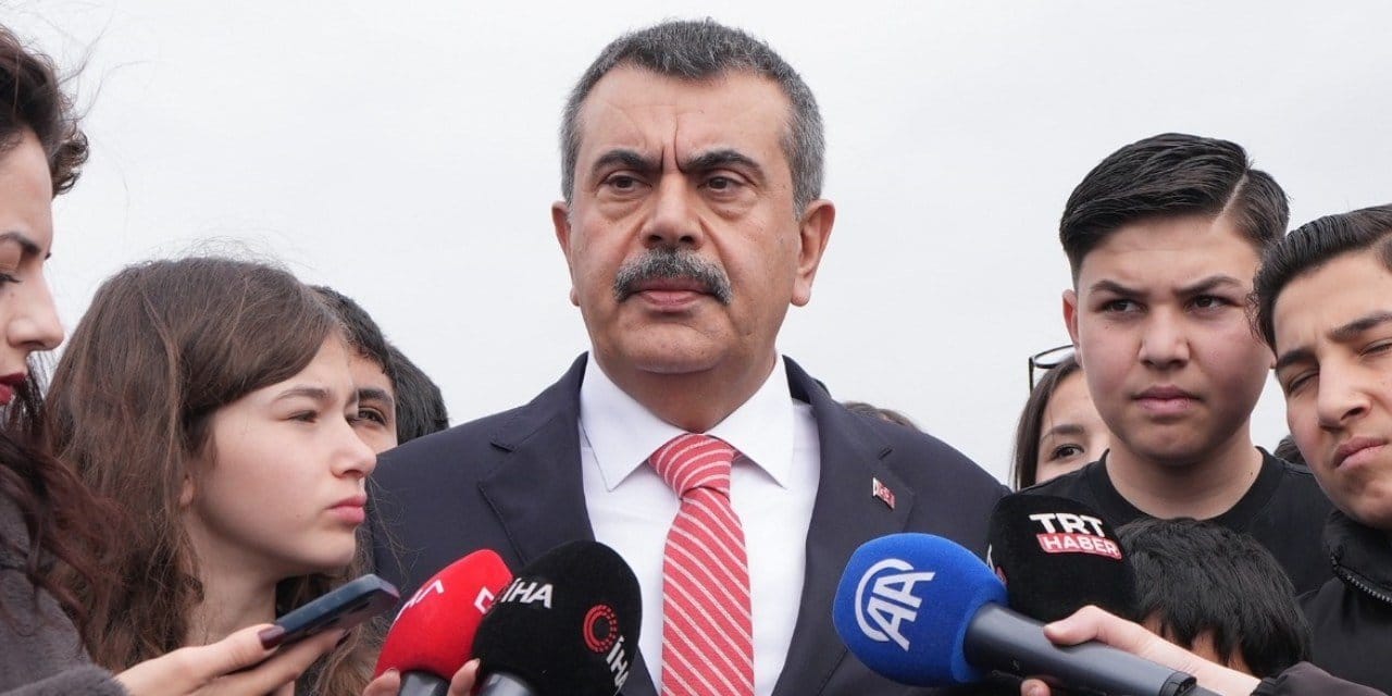 Okullarda 37 kişi öldükten sonra Bakan Tekin'den 'tedbir' açıklaması
