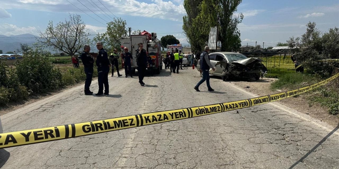 Zincirleme trafik kazası can aldı! Sürücü aracını bırakıp kaçtı