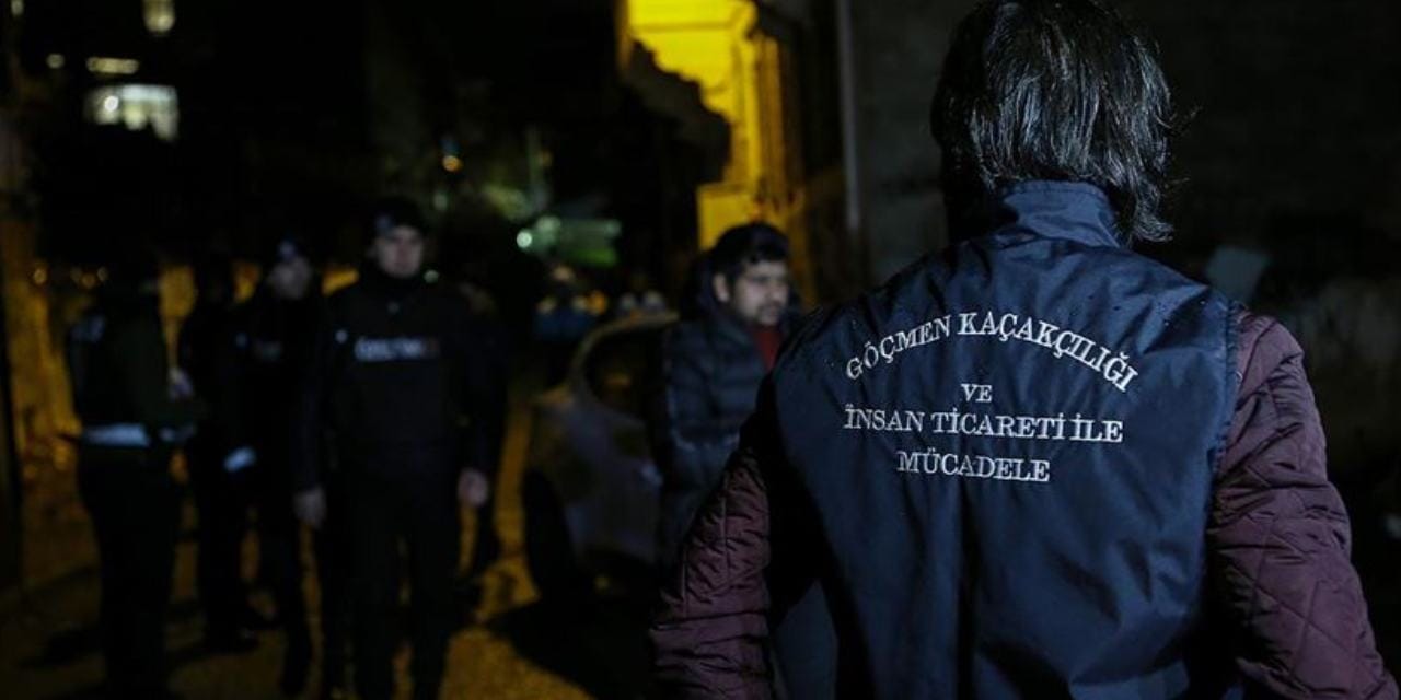 Edirne'de düzensiz göçmen operasyonu: 21 kişi yakalandı