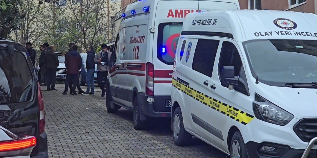 Üsküdar'da aile vahşeti! Anne ve babasını öldürüp intihar etti