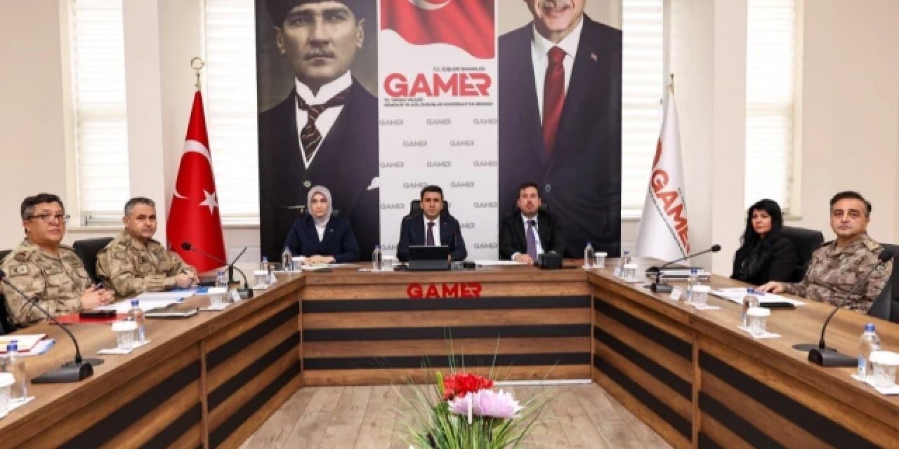 Gülistan Doku zirvesinin iki gündemi