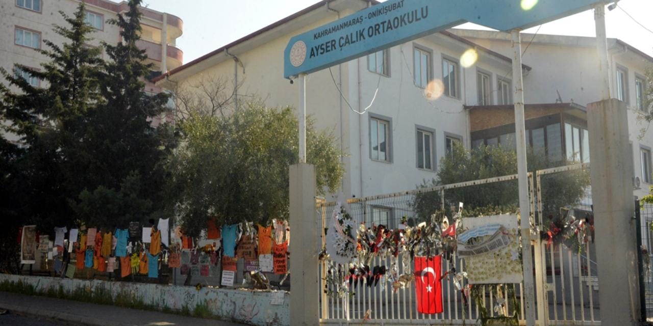 Katliamın yaşandığı okulda sessiz 23 Nisan