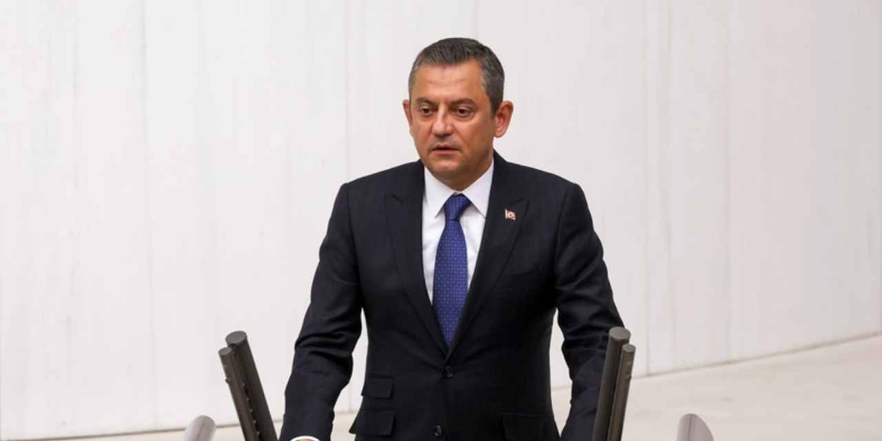 En çok fezleke Özgür Özel'e!