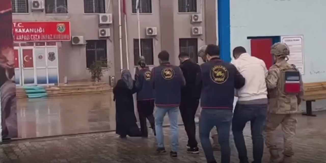 Diyarbakır'da 14 yıl önce öldürülen 15 yaşındaki kızı ailesi öldürmüş!