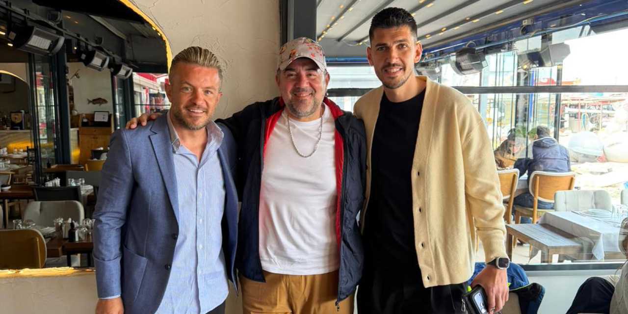 Altaylı futbolculardan Ata Demirer’e sürpriz!