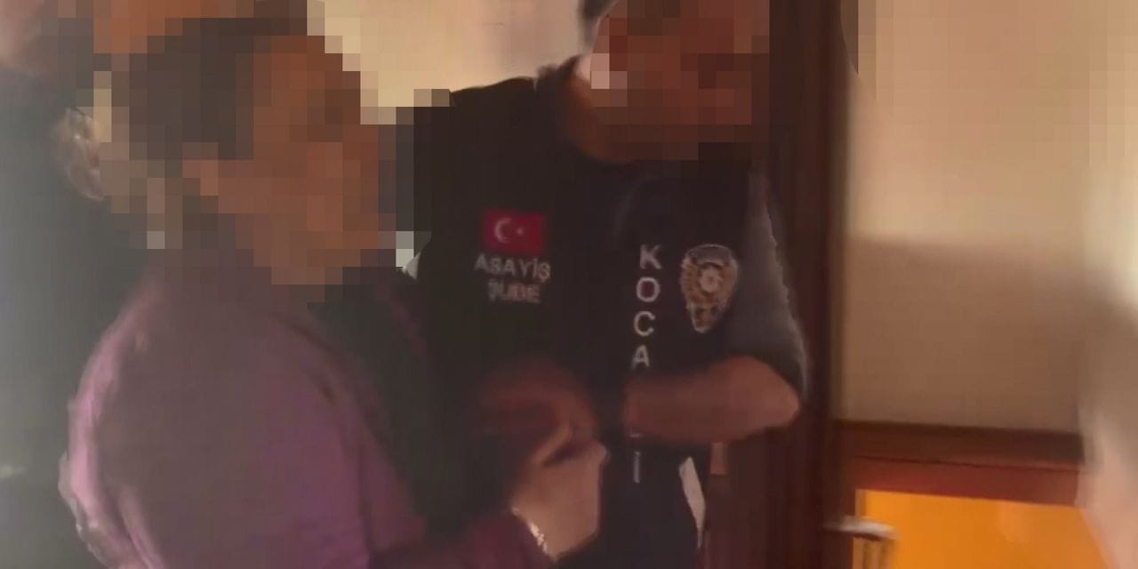26 yıllık firari hükümlü şifonyer arkasındaki gizli bölmede yakalandı