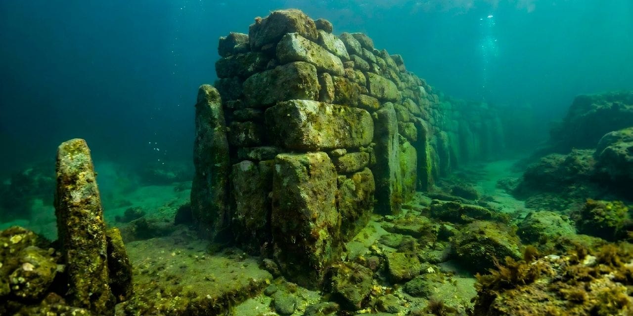 7 bin yıl önce inşa edildi: Efsanelere konu olan "kayıp şehir" denizin altından çıktı