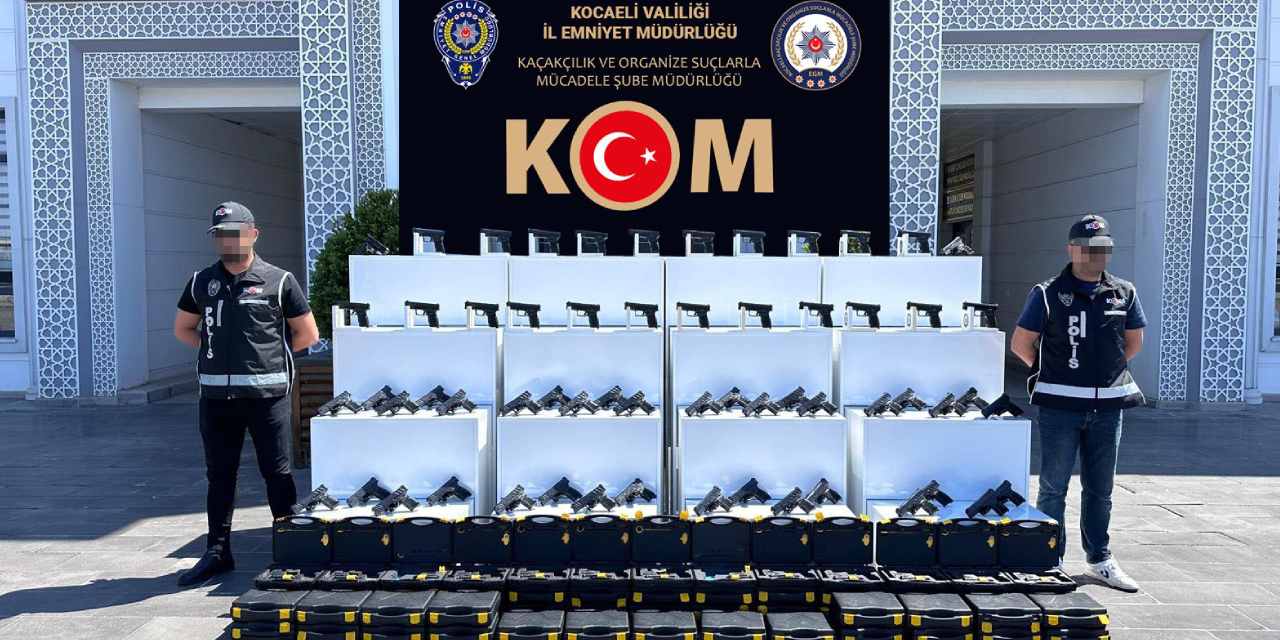 Kocaeli'de silah kaçakçılığı operasyonu: 60 adet ruhsatsız tabanca yakalandı