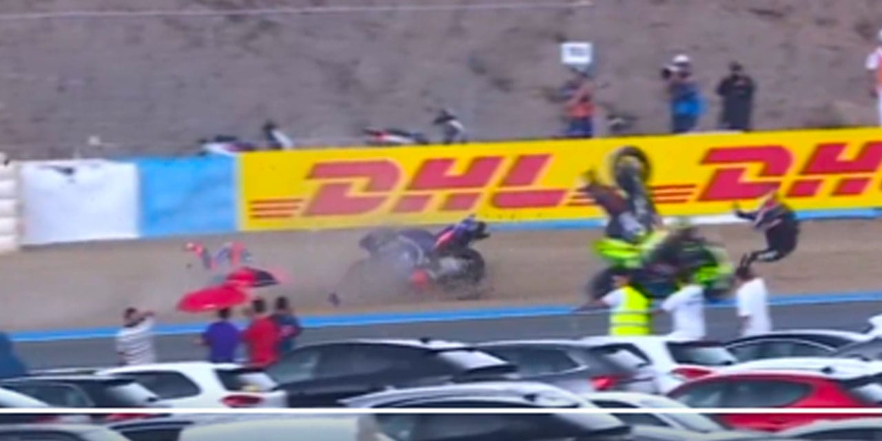 Toprak Razgatlıoğlu'ndan korkutan kaza