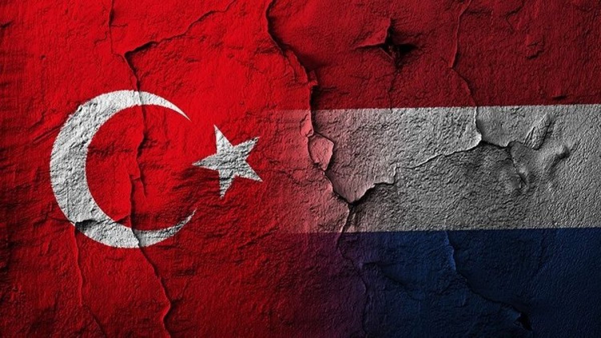 Hollanda, Türkiye'ye silah ihracatını askıya aldı