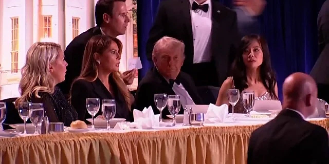 Taraftarları öncekine inanmıyormuş: “Trump’a saldırılar sahte” dediler