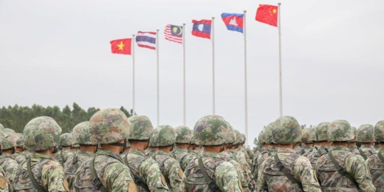 Dünyada savaş çanları çalıyor! Asya orduları da alarma geçti