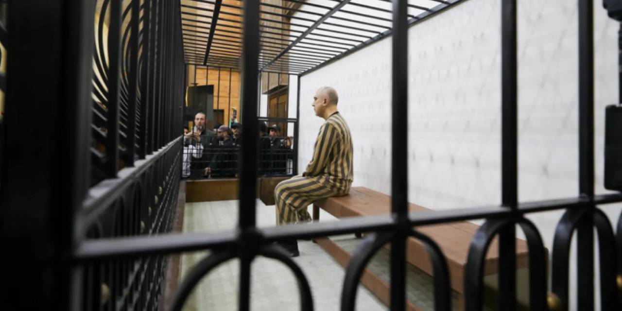 Şam’da tarihi duruşma canlı yayında! Esad ve ekibi yargılanıyor