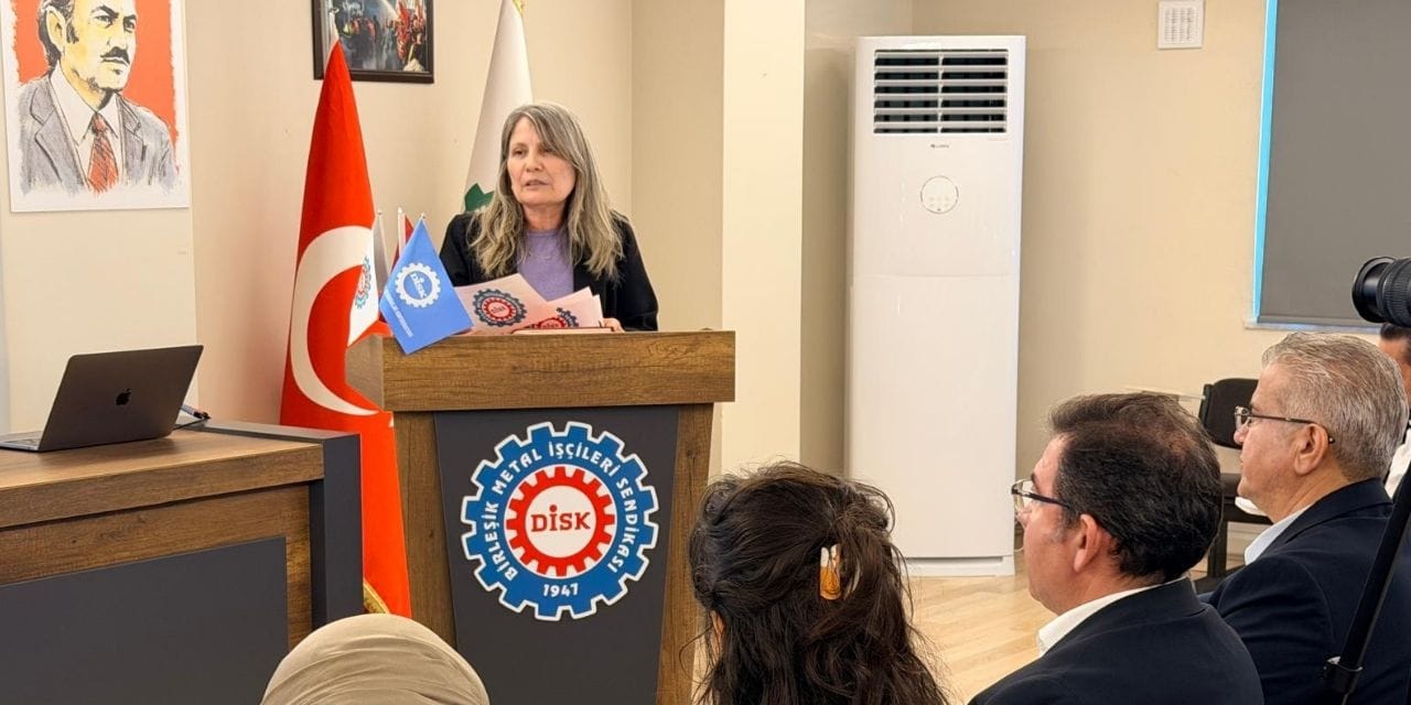 Metal işçisi kadınlar daha güvencesiz: Kıyafetler korumak bir yana riski arttırıyor