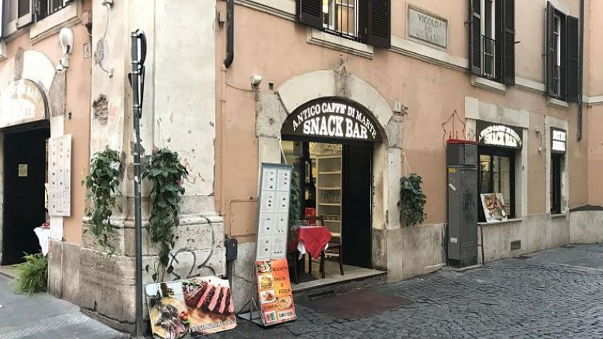 430 euro hesap kesmişlerdi: Restoran artık sinek avlıyor