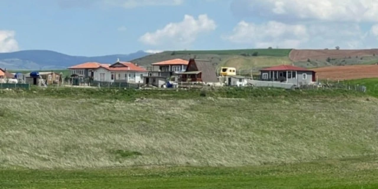 AKP'de hobi bahçeleri krizi sürüyor: Tartışmanın odağındaki villalar görüntülendi