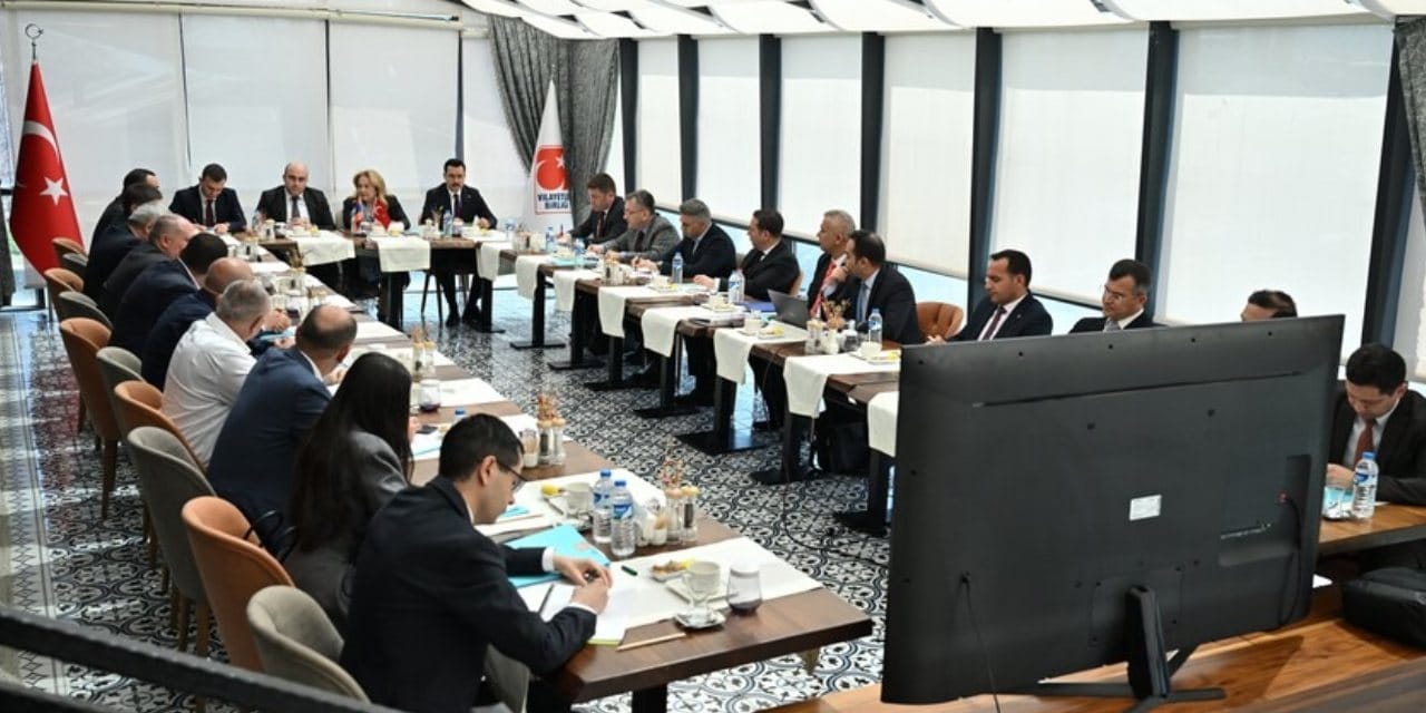 Türkiye-Ermenistan sınırında raylar yeniden açılıyor