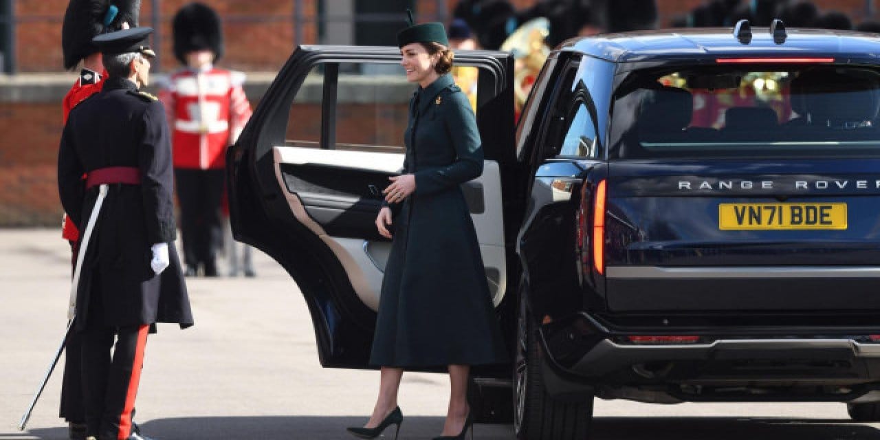 Ne Ferrari ne Porsche… Kraliyet ailesinin Range Rover tercihinin nedeni!?