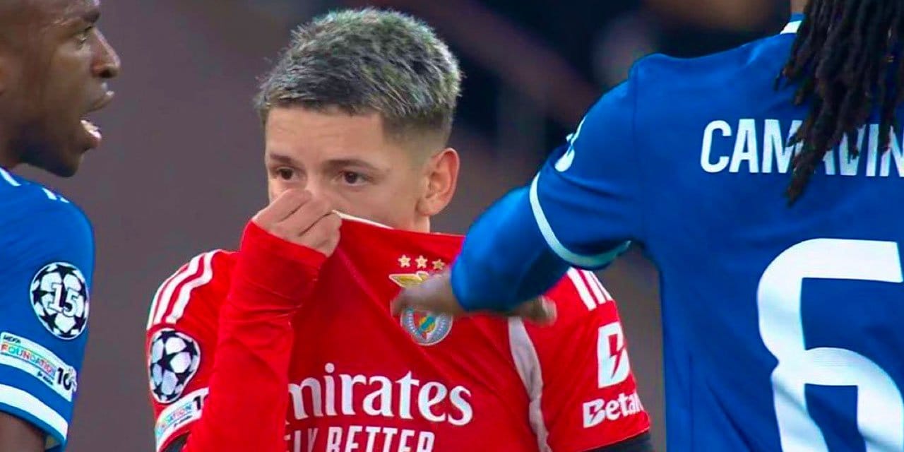 Ağzını kapatan futbolcular kırmızı kart görecek