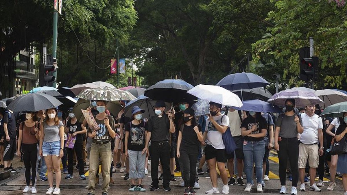 Hong Kong'da protestocular taktik değiştirdi! Küçük gruplar, farklı yerler... 